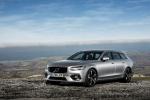 Volvo V90 D4 R-Deisgn 2017 года (UK)